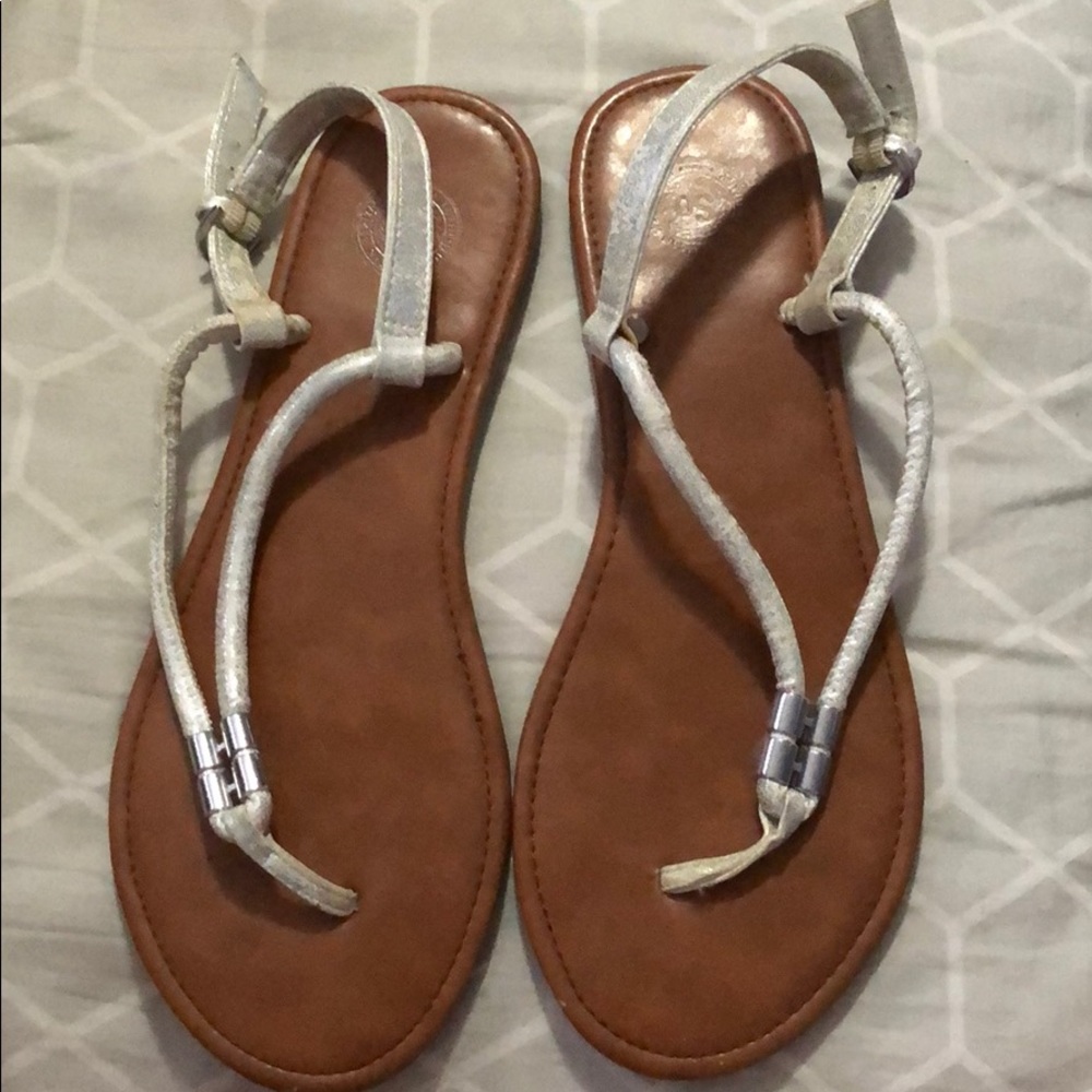SO sandals size 10